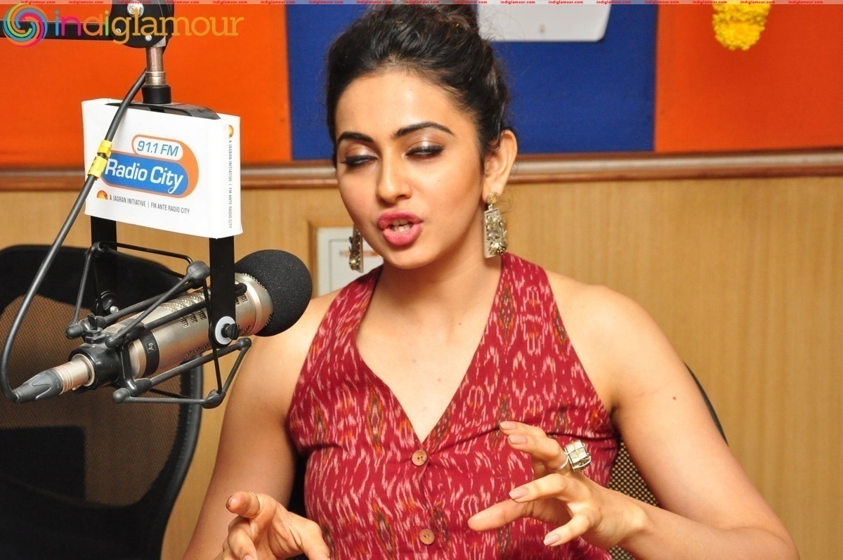 Rakul Preet Singh At Radio City Event hd photo
