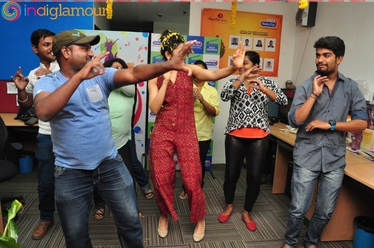 Rakul Preet Singh At Radio City Event hd photo