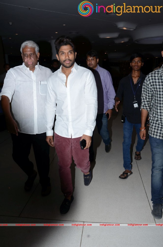 Sarrainodu Movie Succesmeet Photo Gallery Event hd photo
