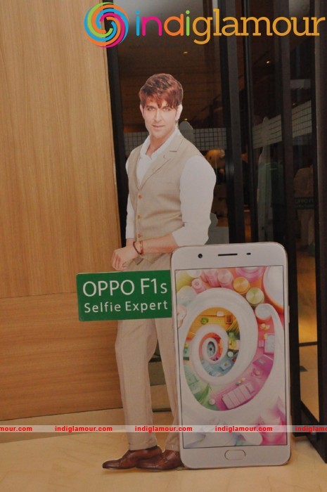 Regina Launches Oppo F1s Phone Event hd photo