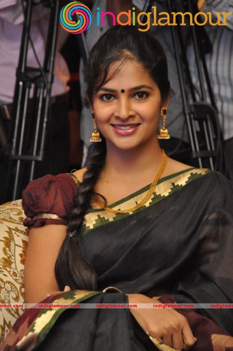 Swapna Madhuri In Mee Mee Celebrations Event hd photo