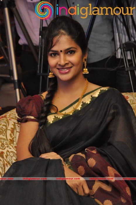 Swapna Madhuri In Mee Mee Celebrations Event hd photo