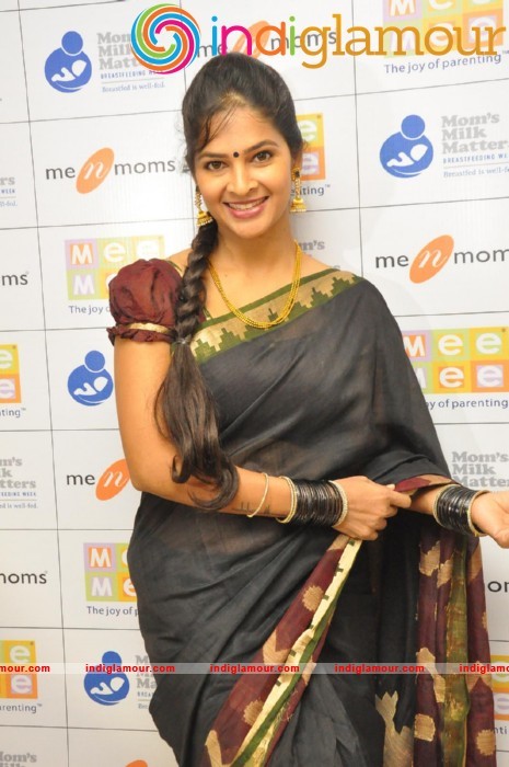 Swapna Madhuri In Mee Mee Celebrations Event hd photo