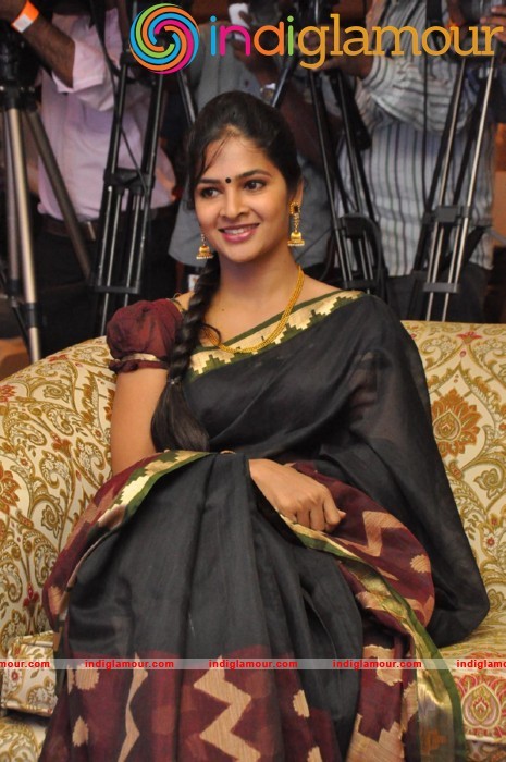 Swapna Madhuri In Mee Mee Celebrations Event hd photo