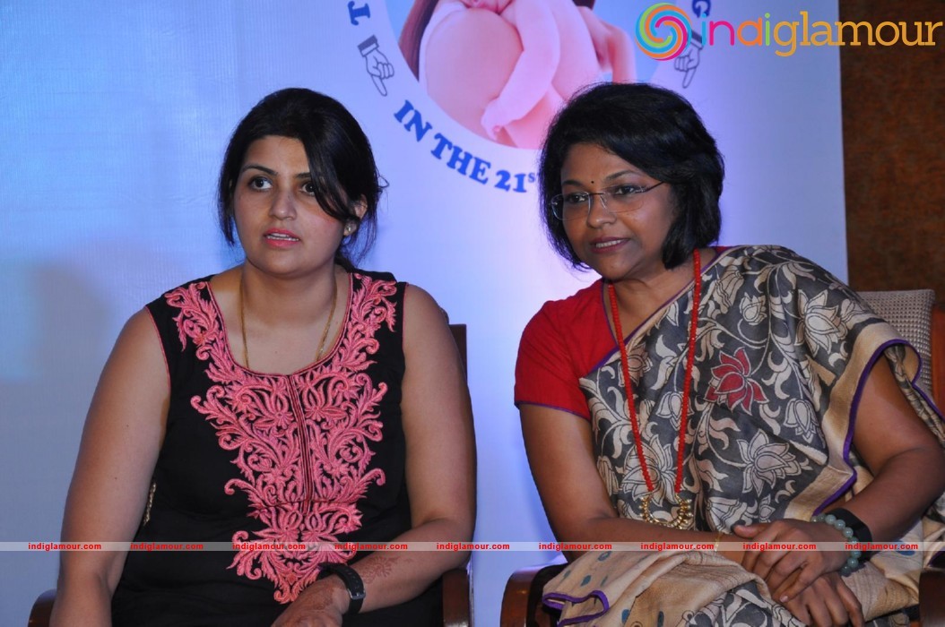 Swapna Madhuri In Mee Mee Celebrations Event hd photo