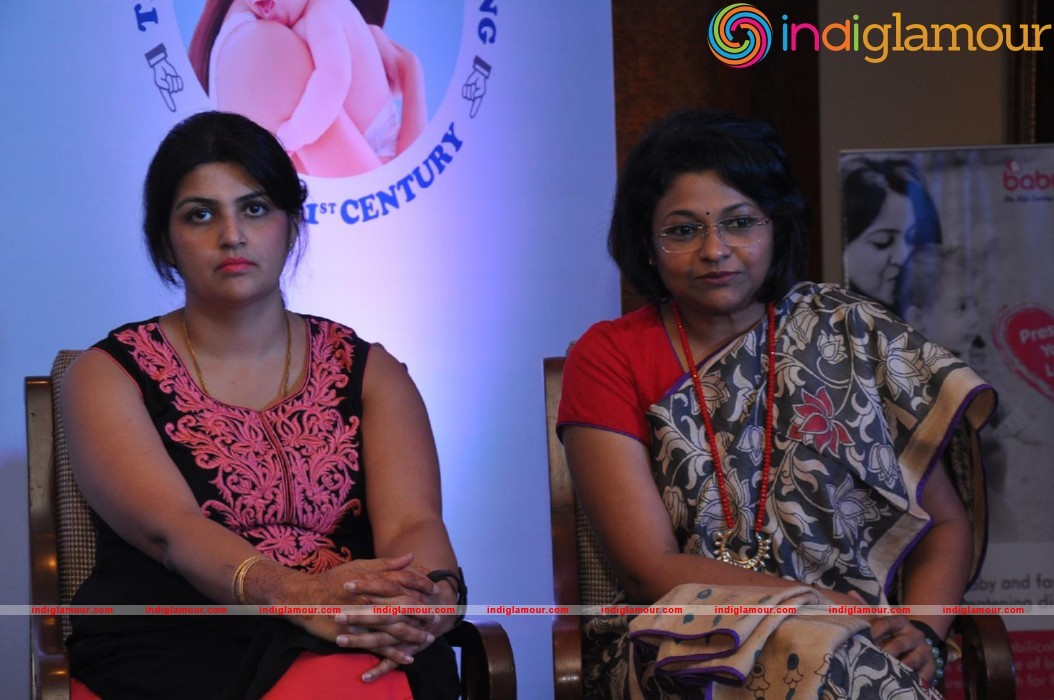 Swapna Madhuri In Mee Mee Celebrations Event hd photo