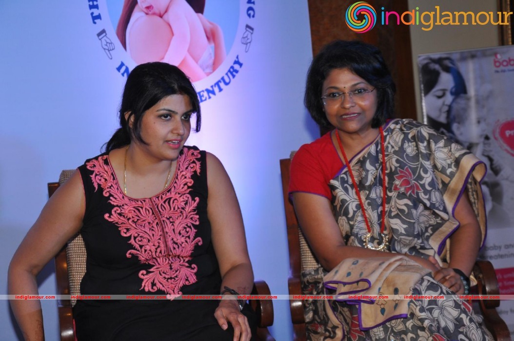 Swapna Madhuri In Mee Mee Celebrations Event hd photo