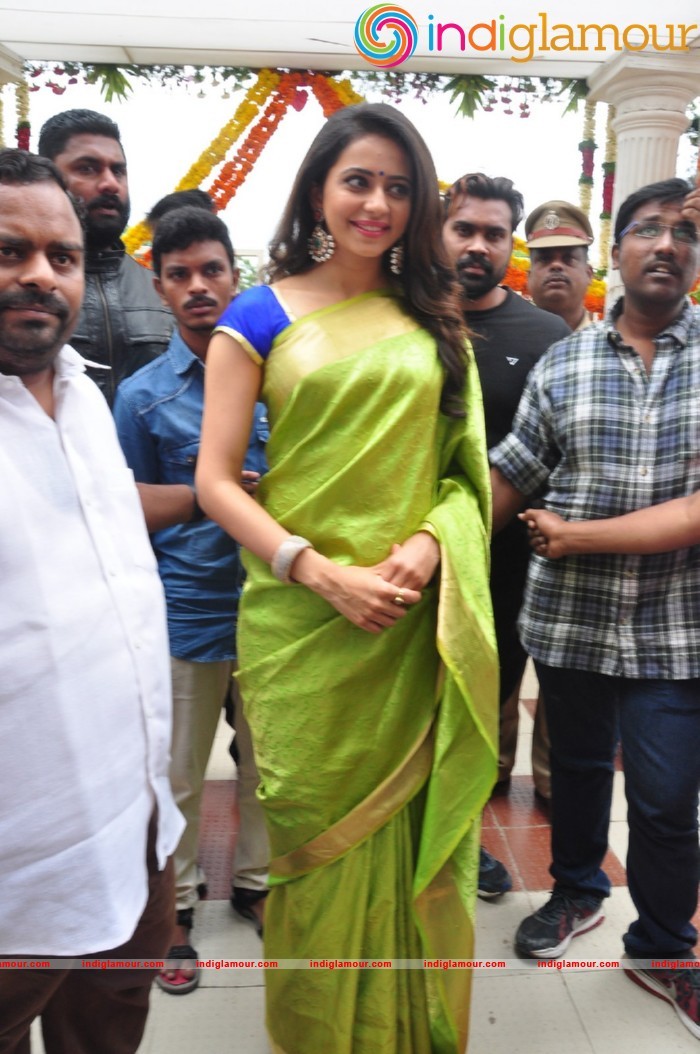 Rakul Preet Singh Inaugurates LPT Market Event hd photo