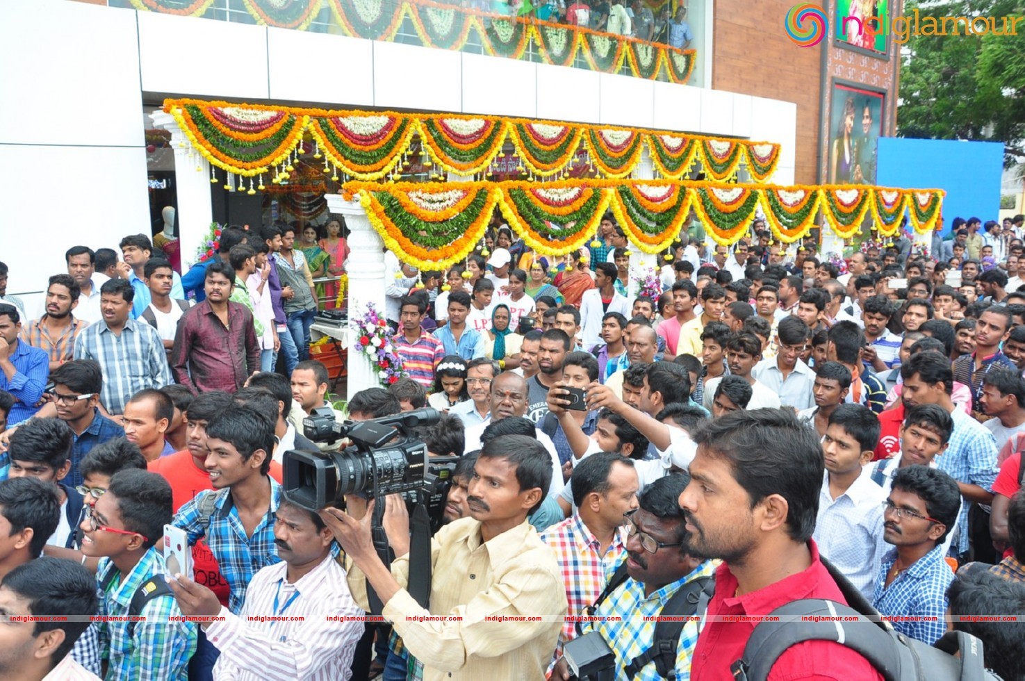 Rakul Preet Singh Inaugurates LPT Market Event hd photo