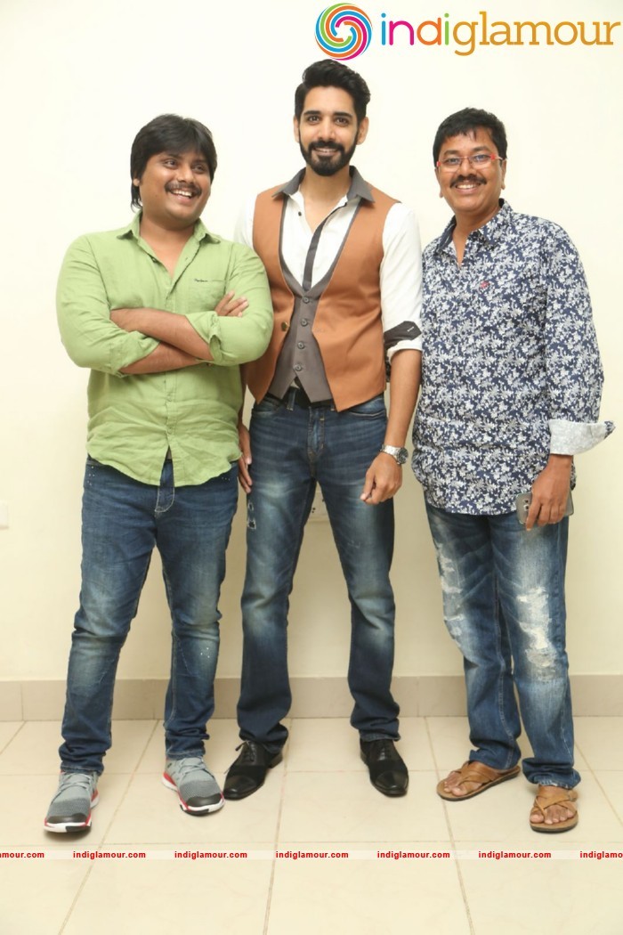 Aatadukundam Raa Movie Audio Launch Event hd photo