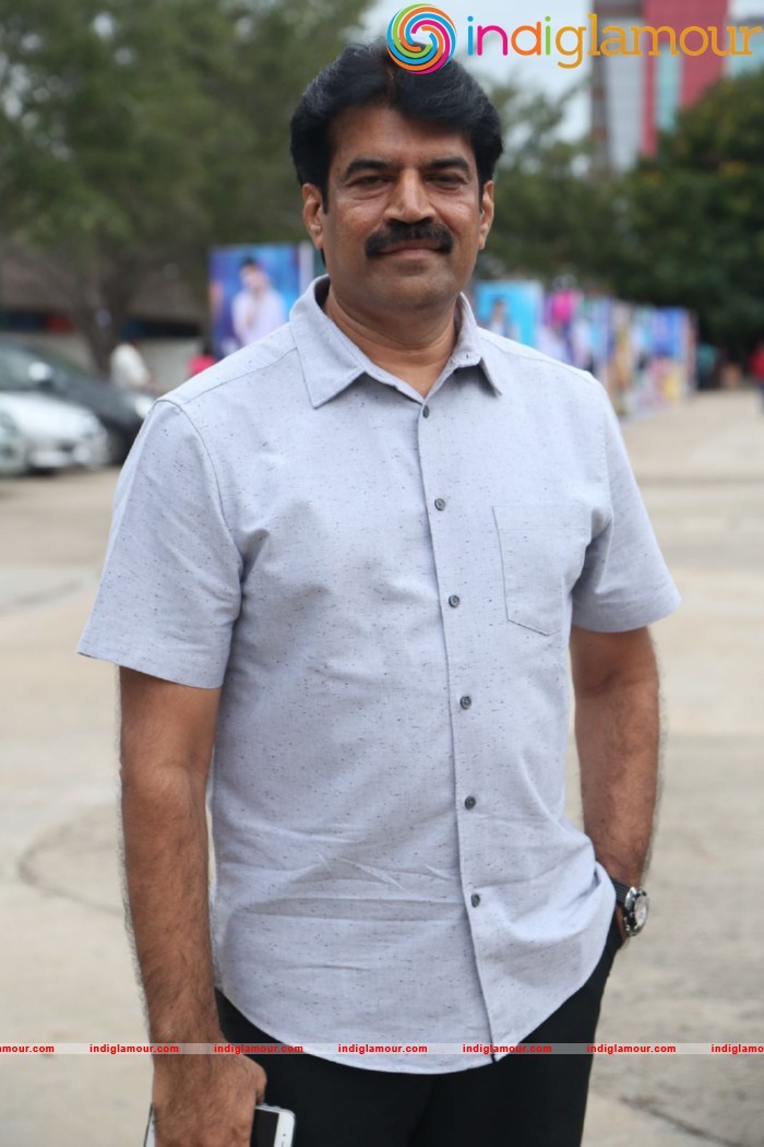 Aatadukundam Raa Movie Audio Launch Event hd photo