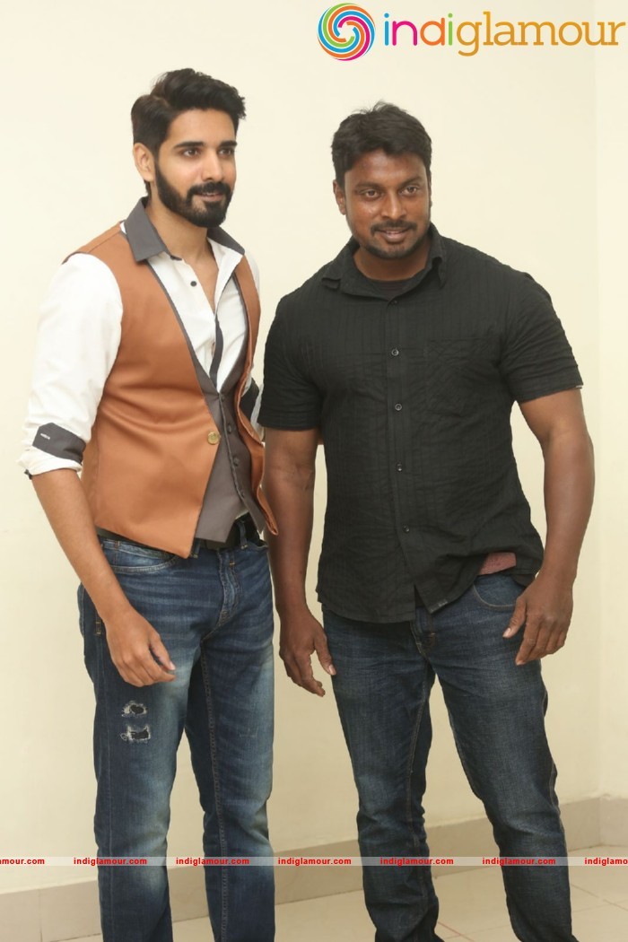 Aatadukundam Raa Movie Audio Launch Event hd photo