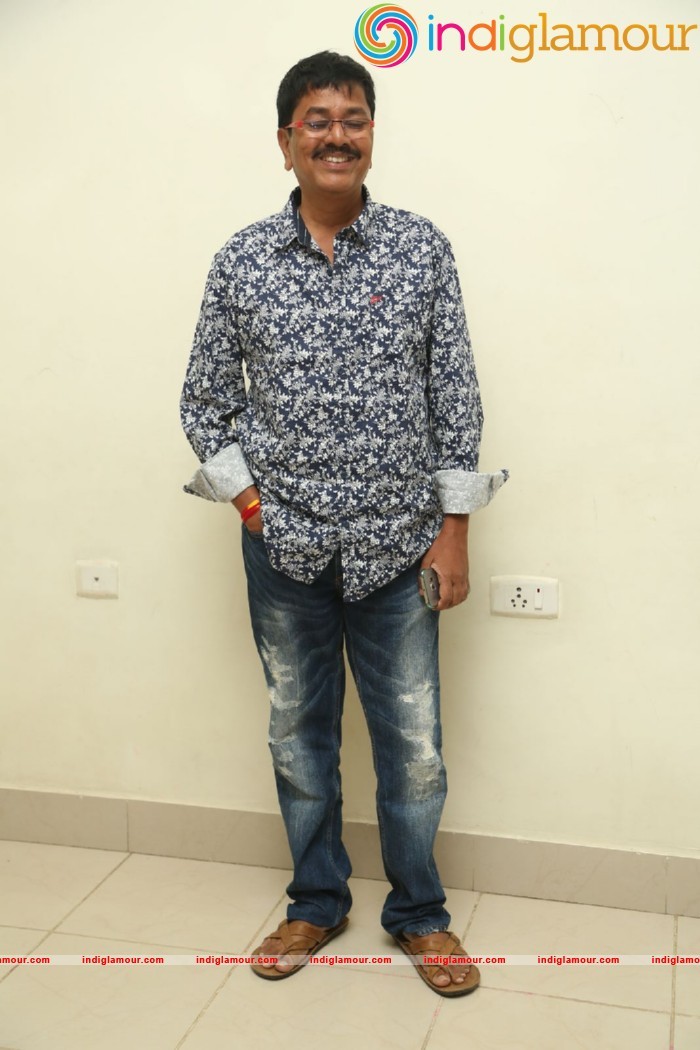 Aatadukundam Raa Movie Audio Launch Event hd photo