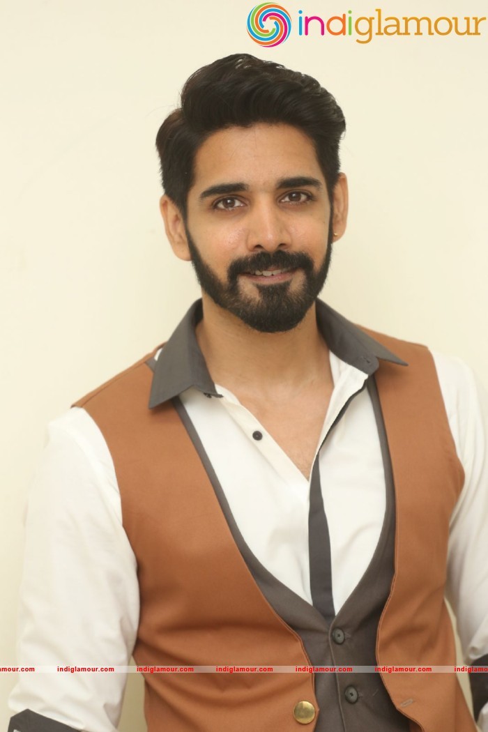 Aatadukundam Raa Movie Audio Launch Event hd photo