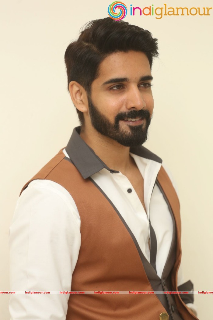 Aatadukundam Raa Movie Audio Launch Event hd photo