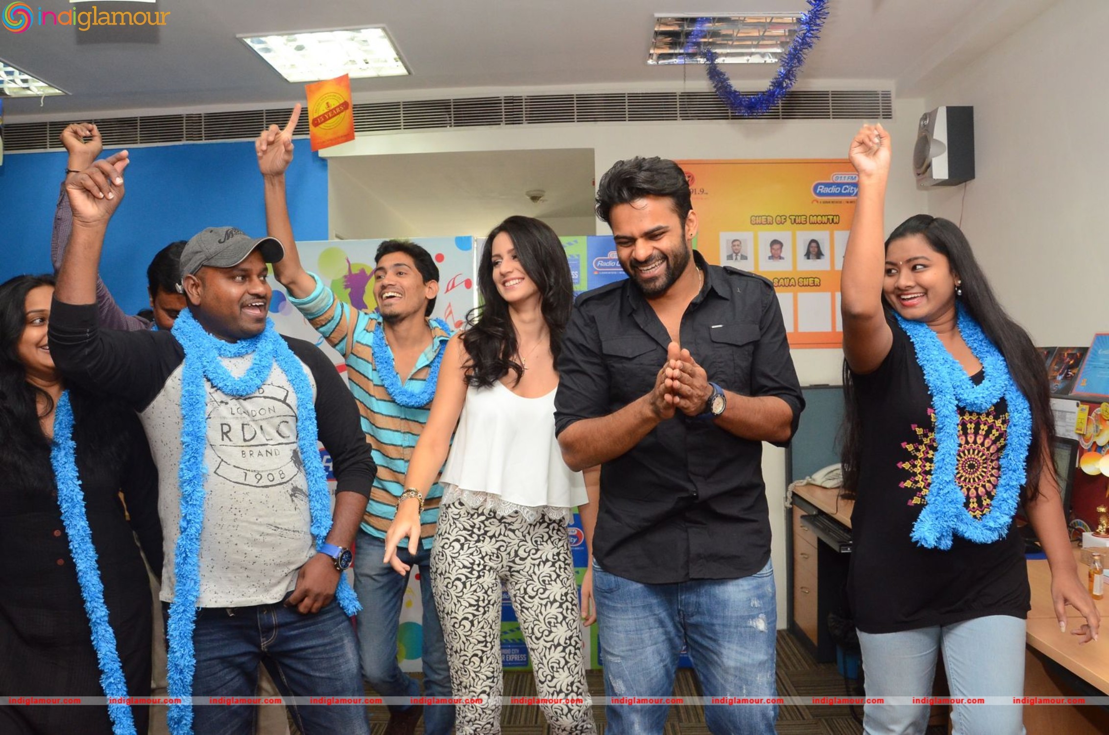 Thikka Team at Radio City Event hd photo