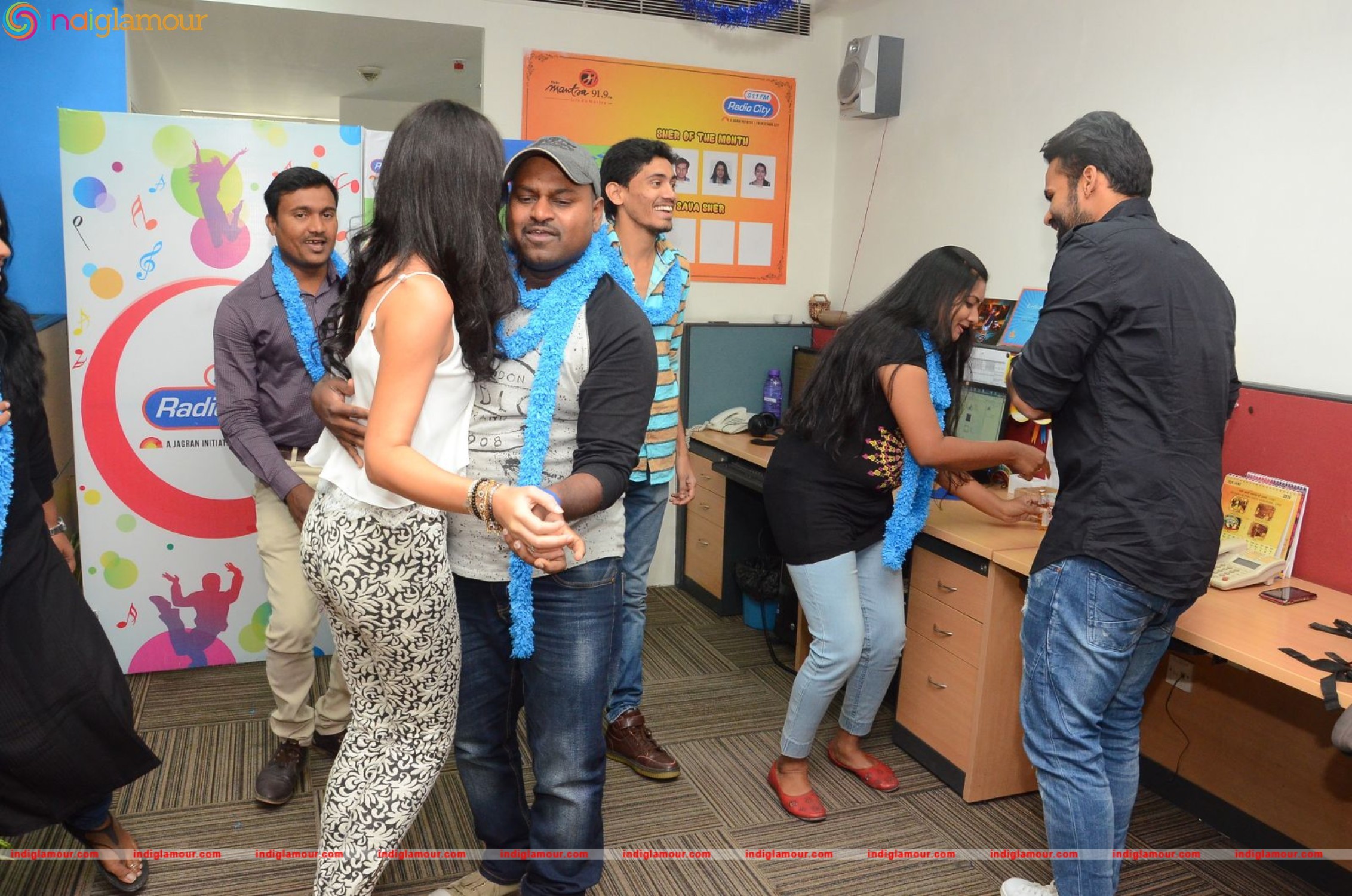 Thikka Team at Radio City Event hd photo