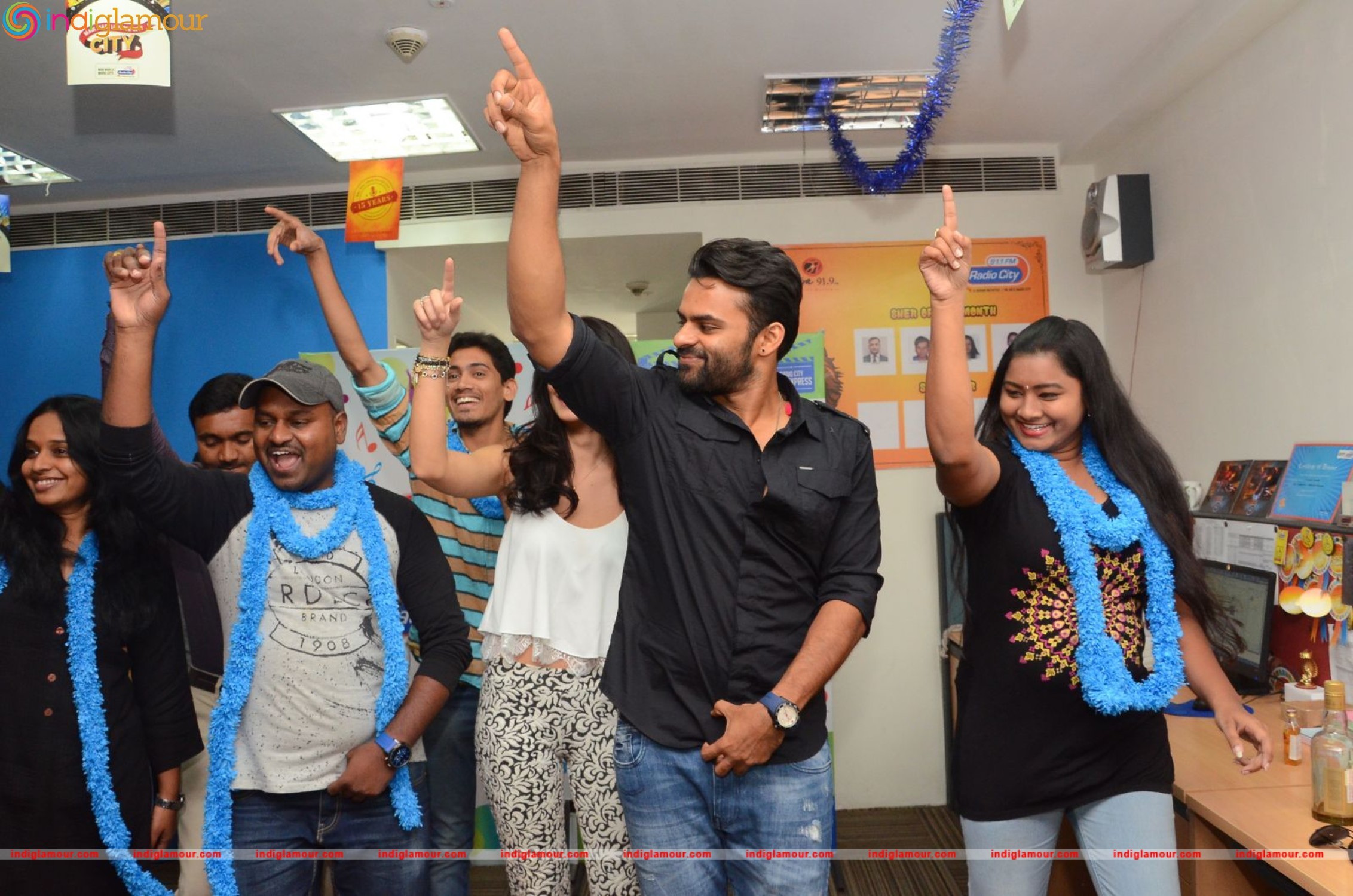Thikka Team at Radio City Event hd photo
