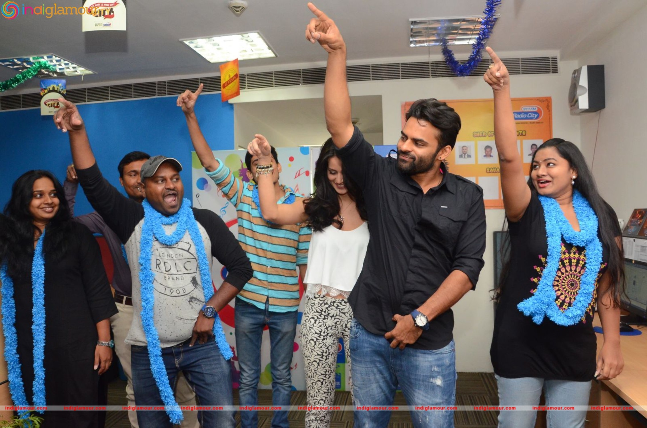 Thikka Team at Radio City Event hd photo