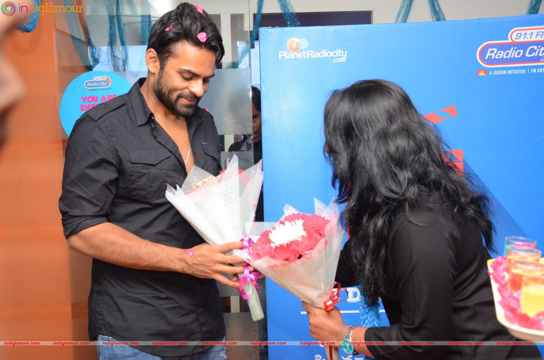 Thikka Team at Radio City Event hd photo