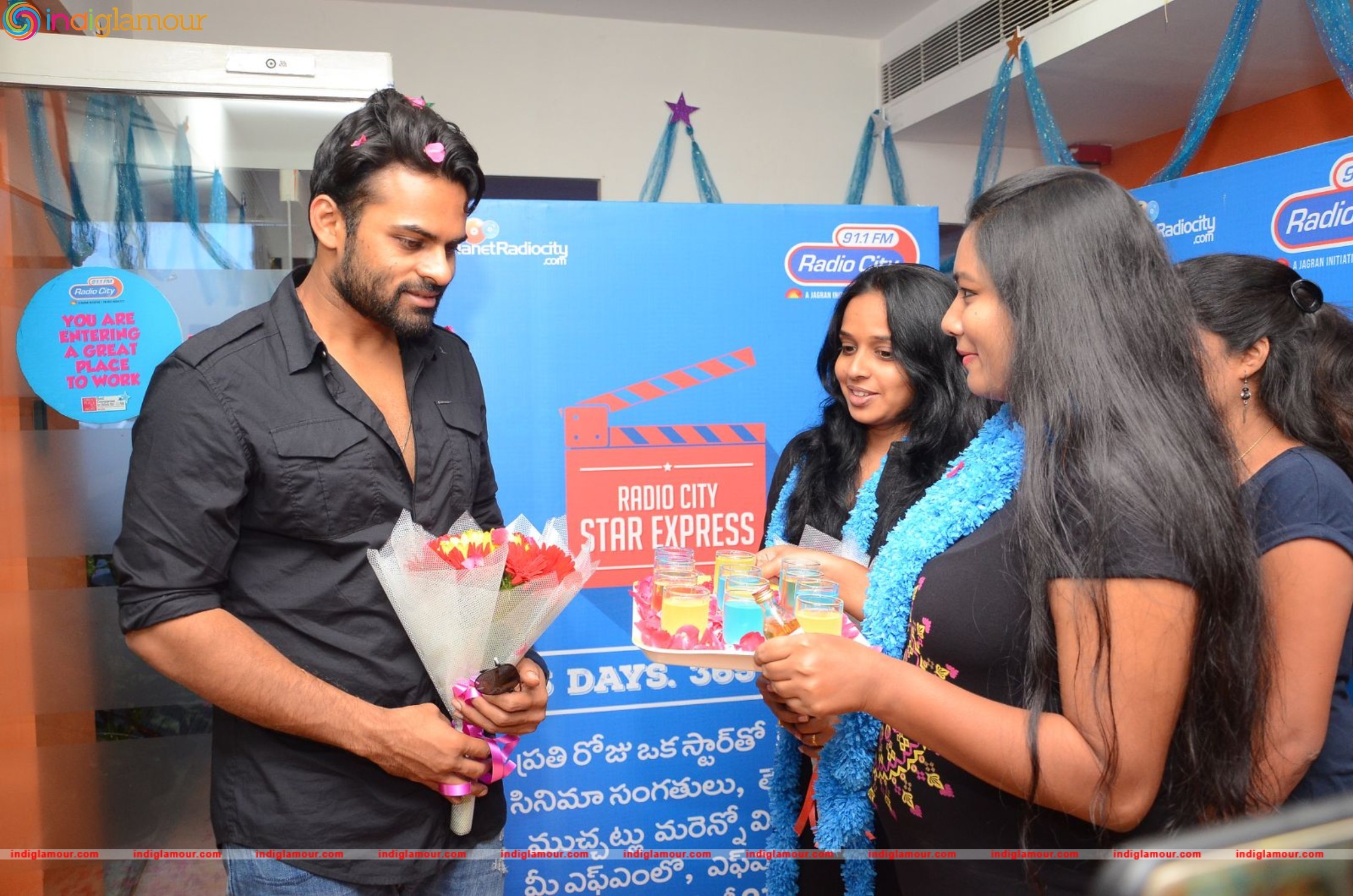 Thikka Team at Radio City Event hd photo