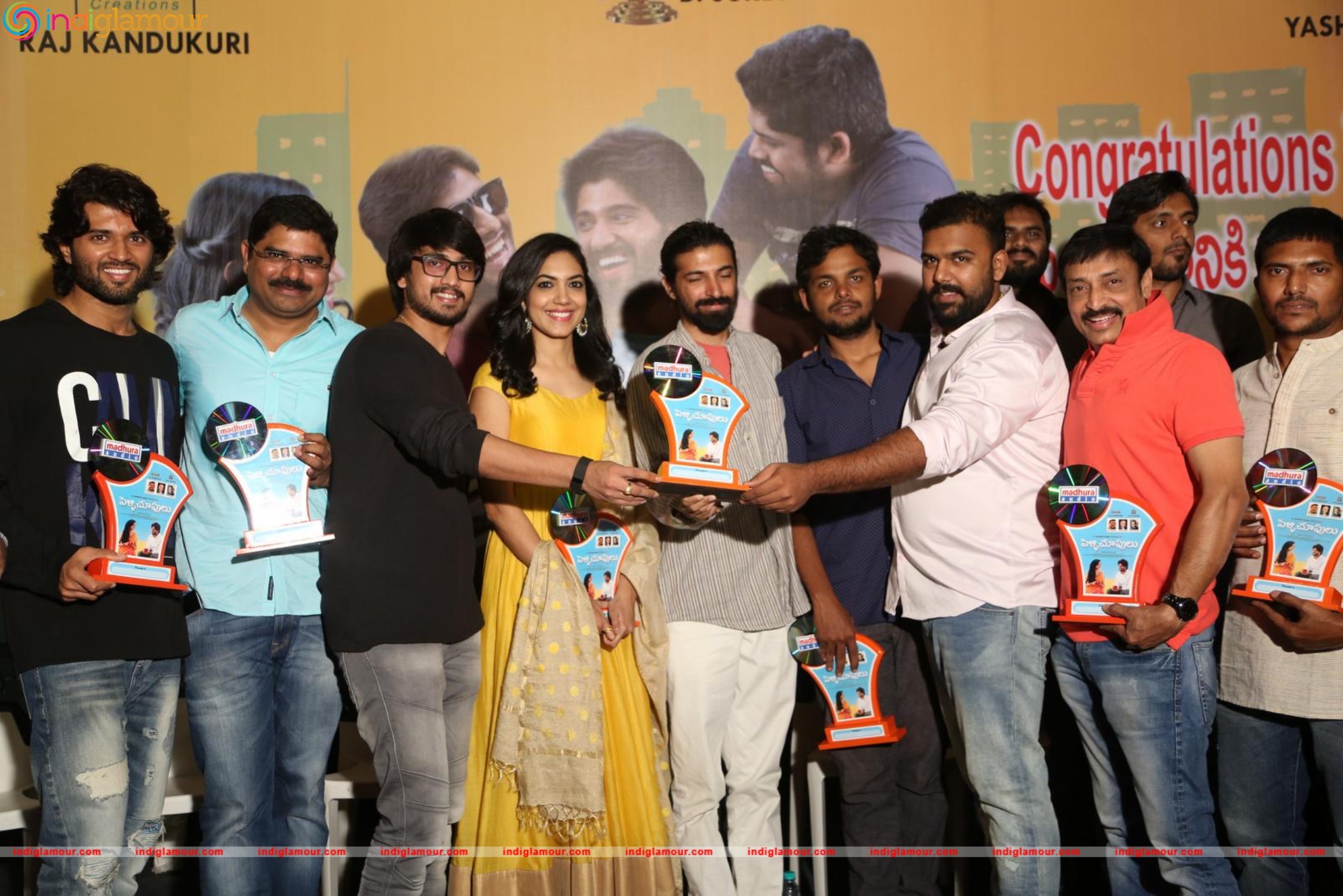 Pelli Chupulu Success Meet Photos Event hd photo