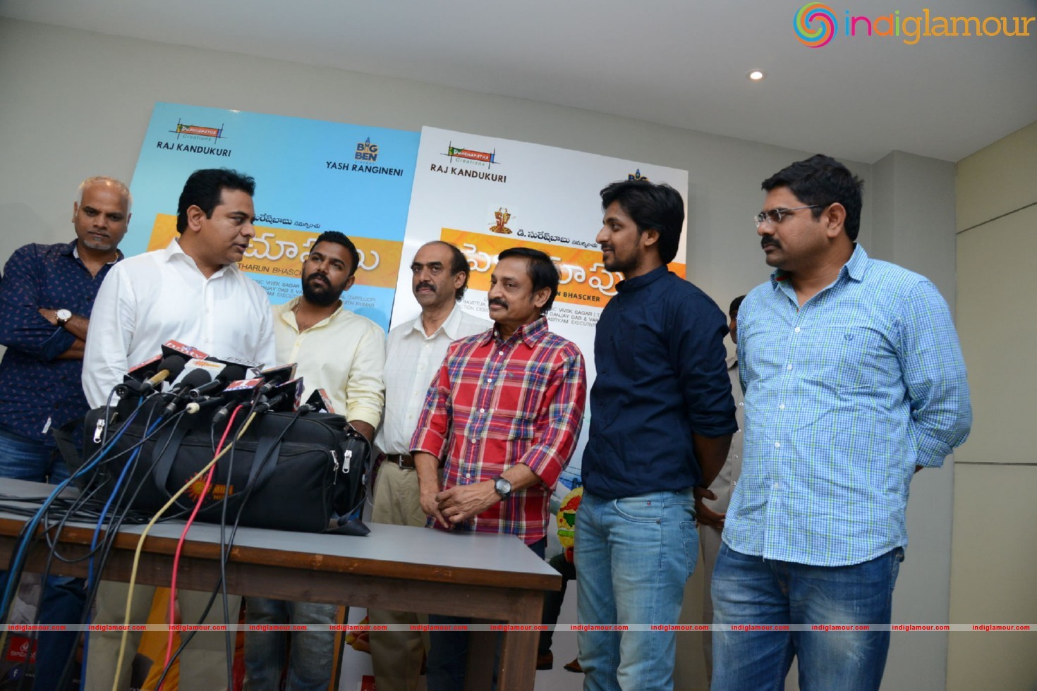 KTR Watching Pellichupulu Special Show Photos Event hd photo