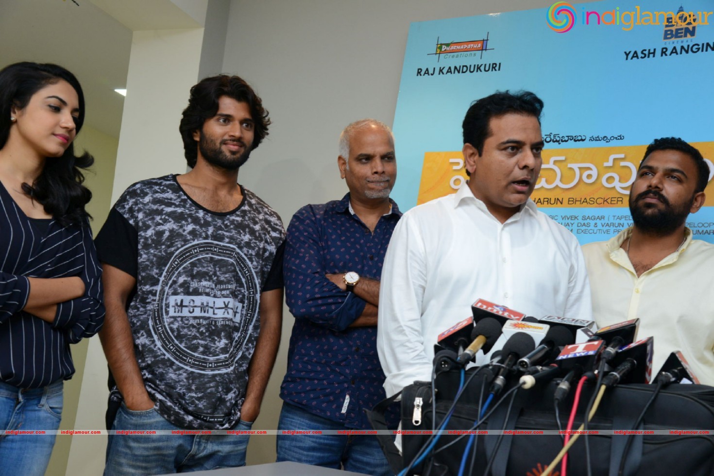 KTR Watching Pellichupulu Special Show Photos Event hd photo