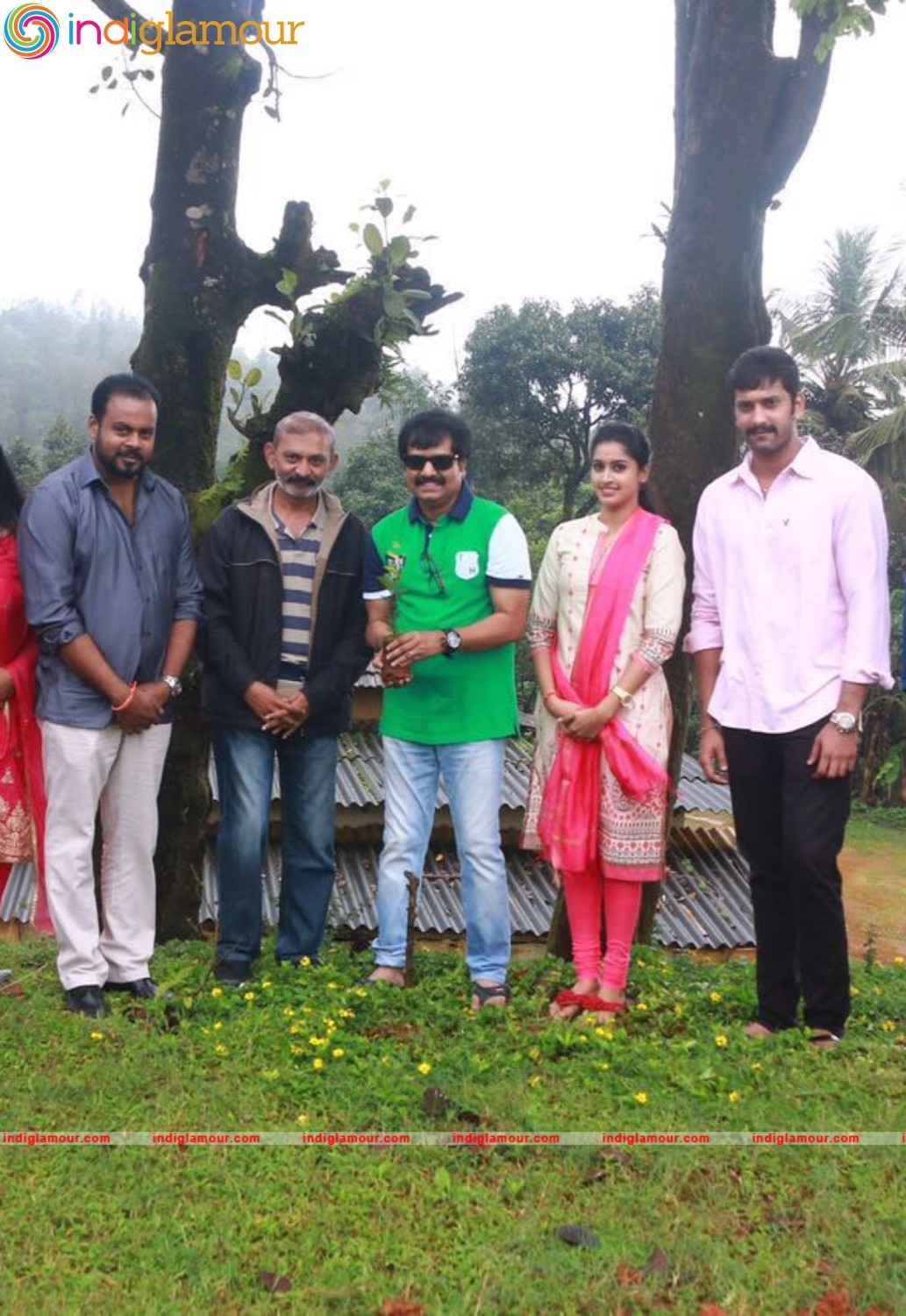 BrindhavanamFilm Pooja Stills Event hd photo