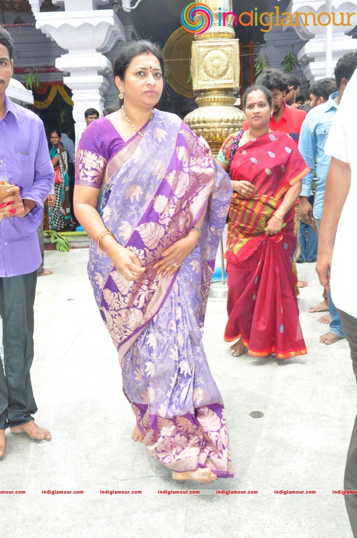 Chiranjeevi Birthday Celebrations at Filmnagar Temple Event hd photo