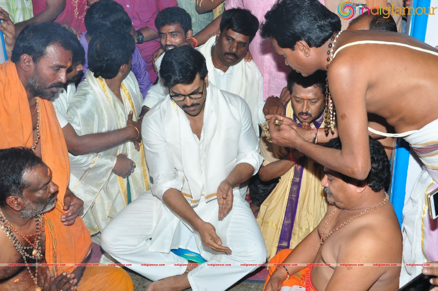 Ram Charan At Chiranjeevi Birthday Celebrations at Filmnagar Temple Event hd photo