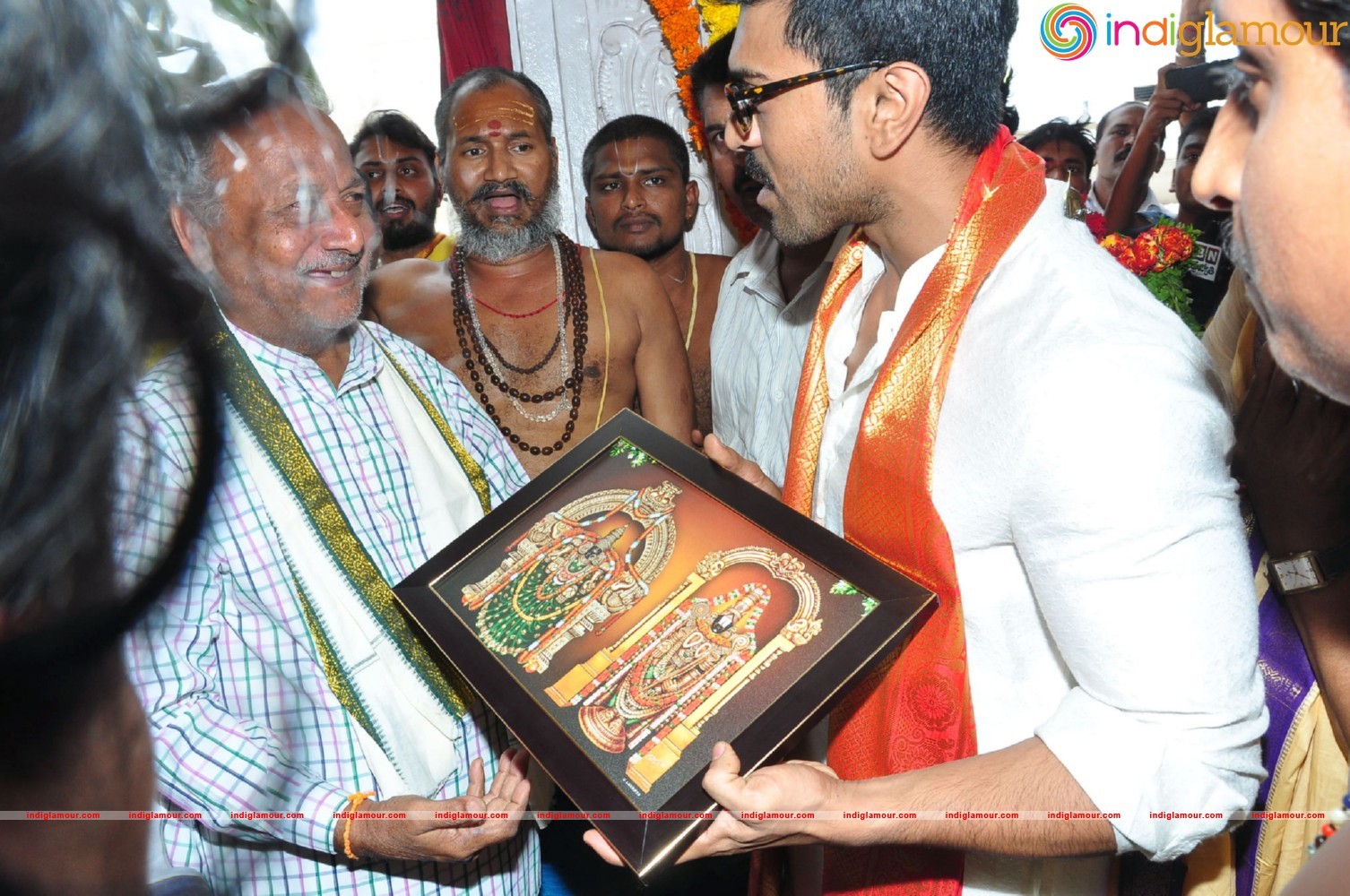 Ram Charan At Chiranjeevi Birthday Celebrations at Filmnagar Temple Event hd photo