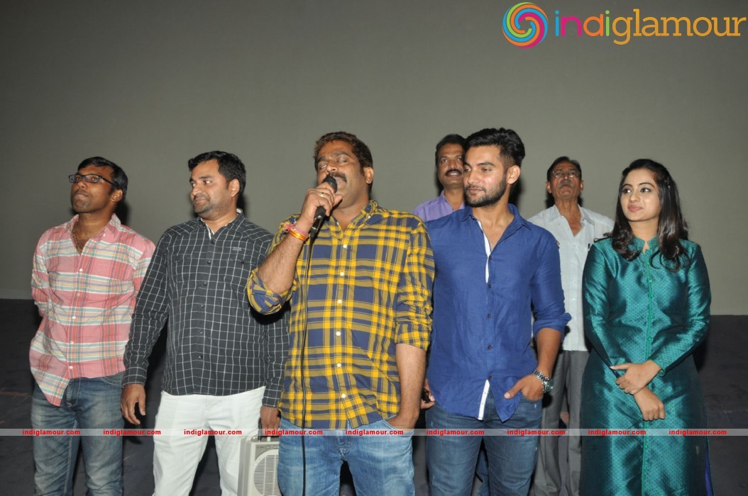 Chuttalabbai Team At Prasant Theator Event hd photo