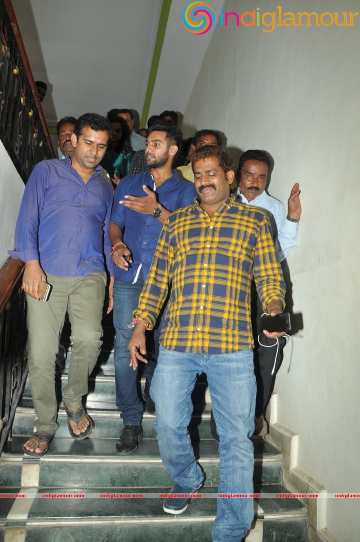 Chuttalabbai Team @ Sri Mayuri Theator Event hd photo