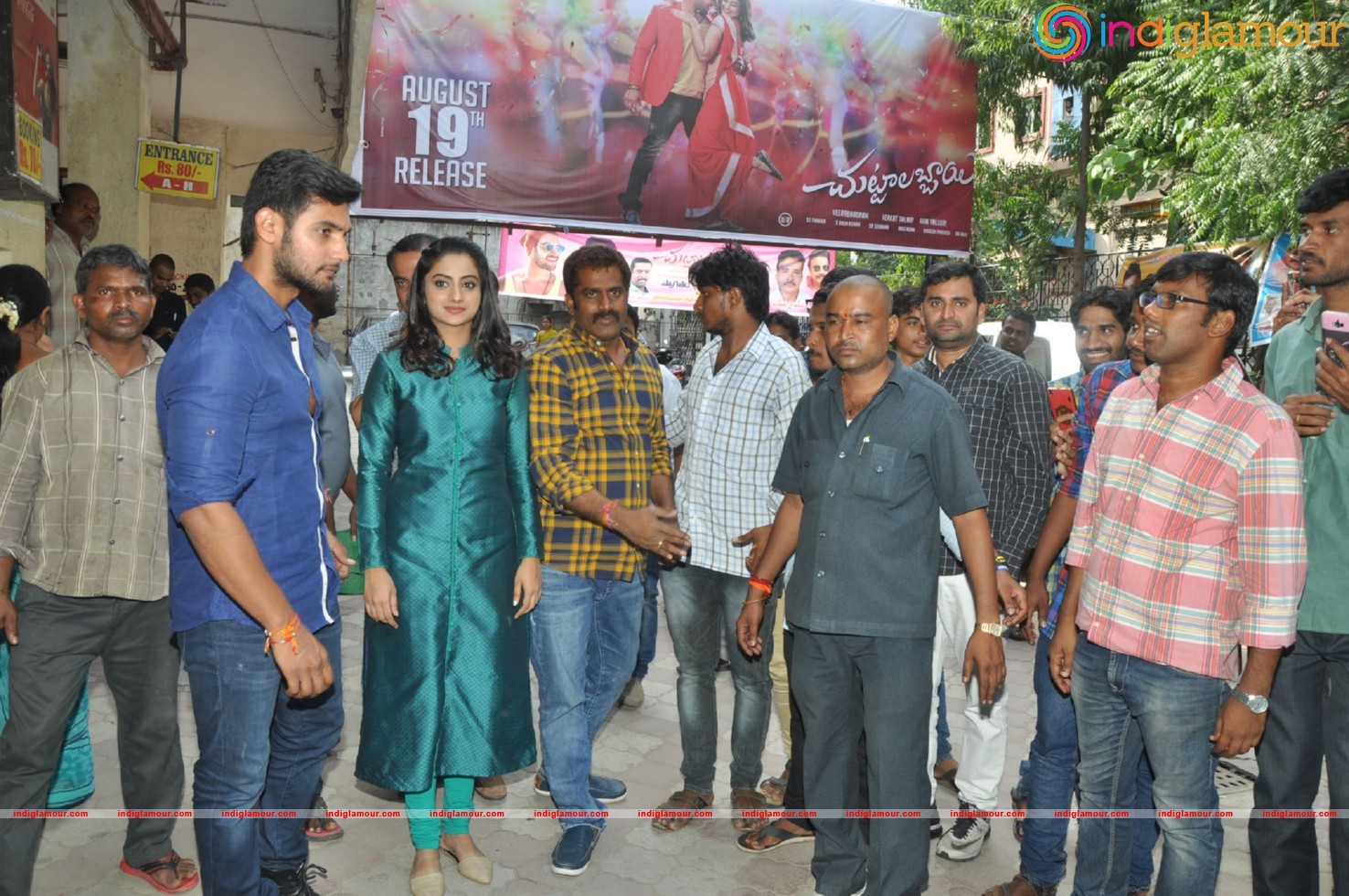 Chuttalabbai Team @ Sri Mayuri Theator Event hd photo
