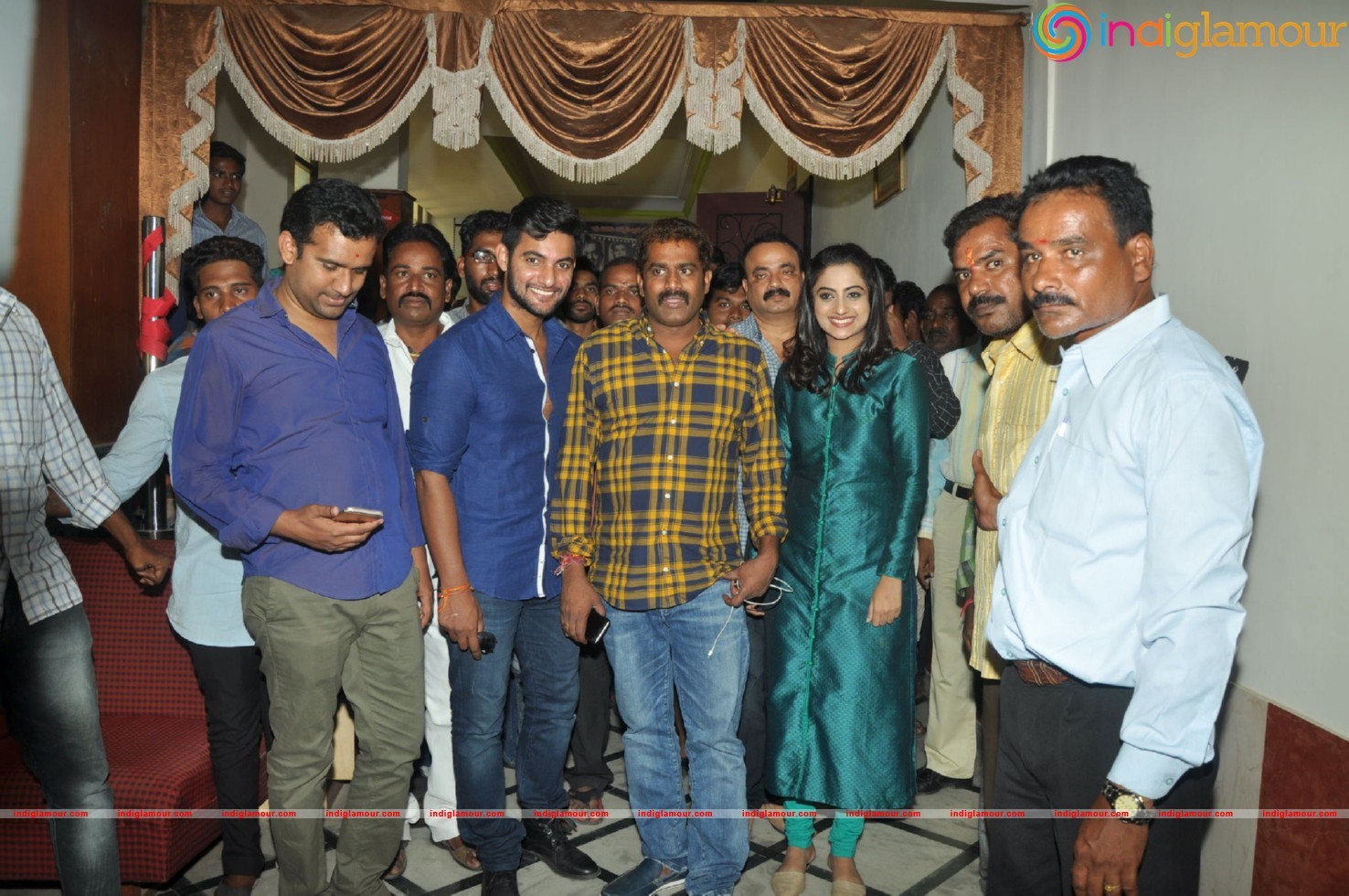 Chuttalabbai Team @ Sri Mayuri Theator Event hd photo