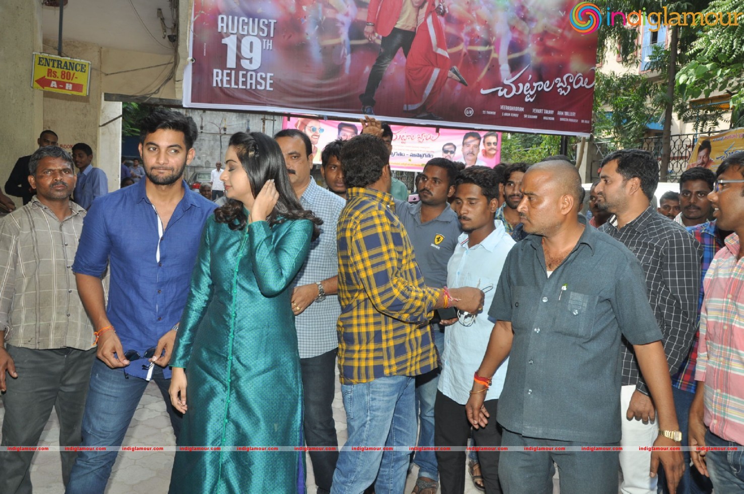 Chuttalabbai Team @ Sri Mayuri Theator Event hd photo