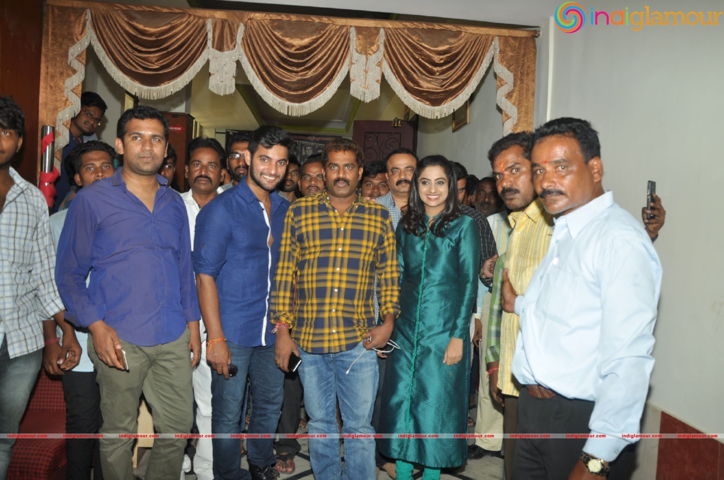 Chuttalabbai Team @ Sri Mayuri Theator Event hd photo