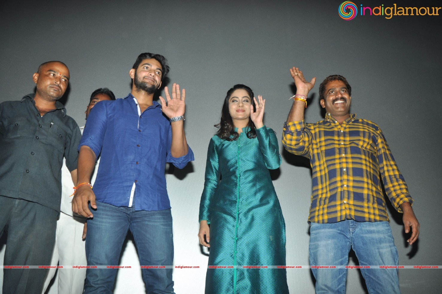 Chuttalabbai Team @ Sri Mayuri Theator Event hd photo