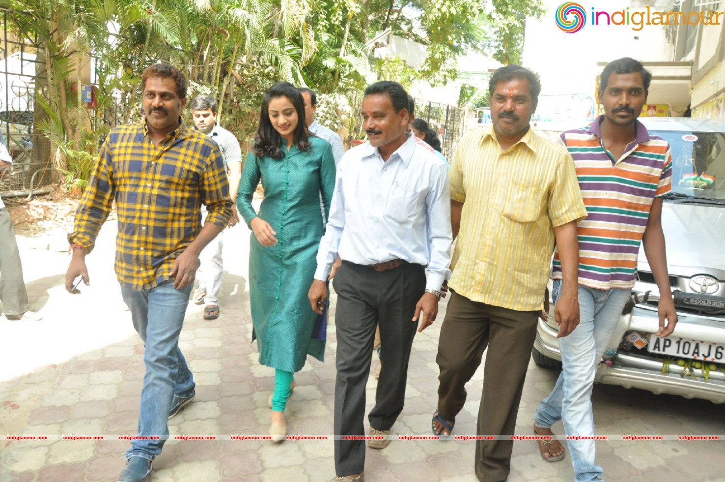 Chuttalabbai Team @ Sri Mayuri Theator Event hd photo