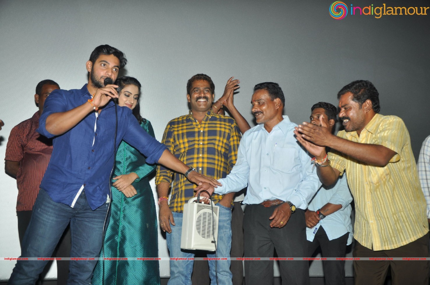 Chuttalabbai Team @ Sri Mayuri Theator Event hd photo