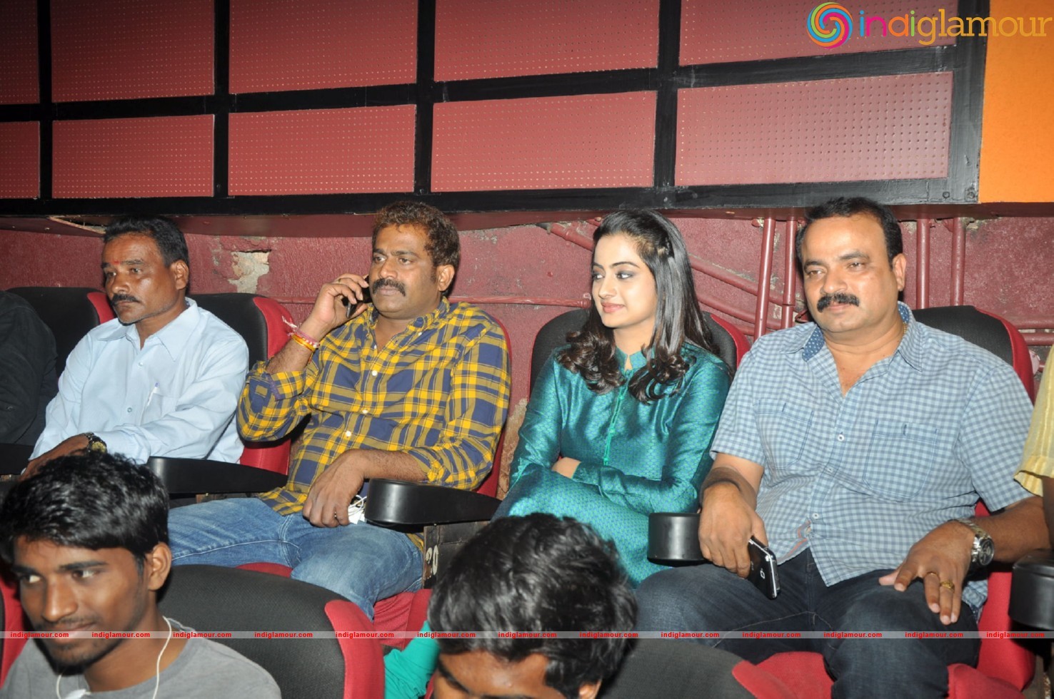 Chuttalabbai Team @ Sri Mayuri Theator Event hd photo