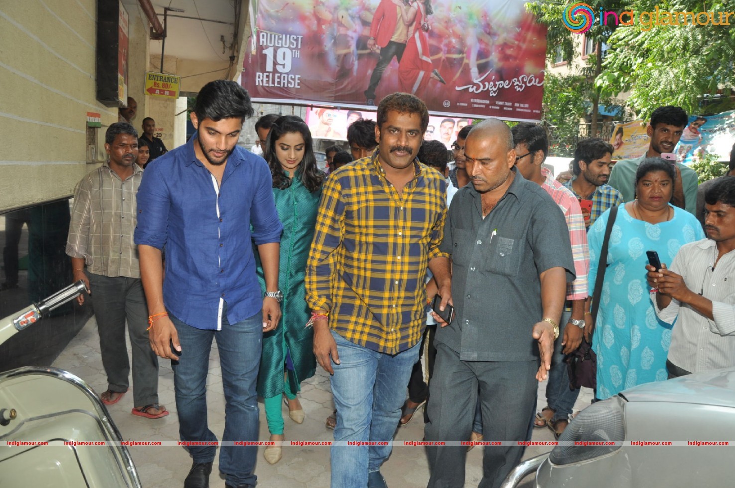 Chuttalabbai Team @ Sri Mayuri Theator Event hd photo