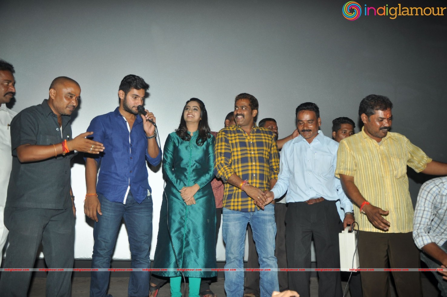 Chuttalabbai Team @ Sri Mayuri Theator Event hd photo