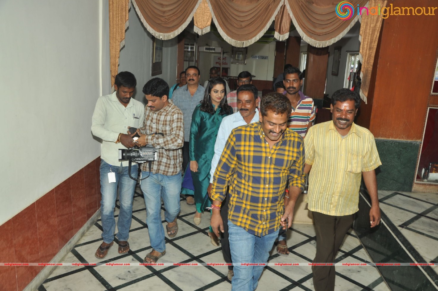 Chuttalabbai Team @ Sri Mayuri Theator Event hd photo