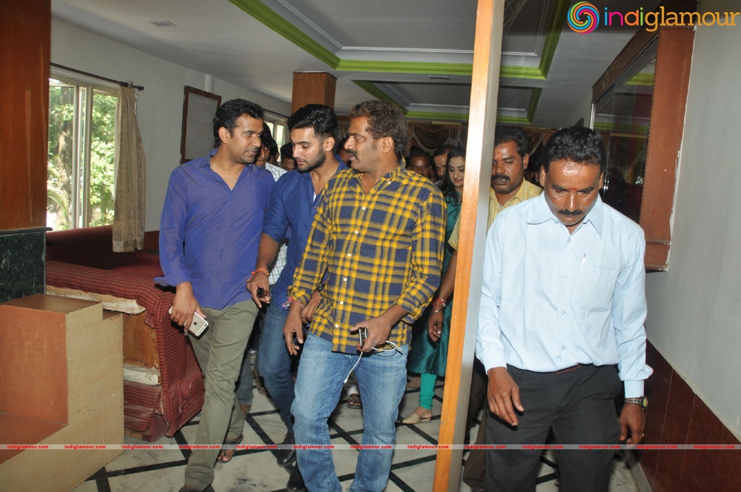 Chuttalabbai Team @ Sri Mayuri Theator Event hd photo