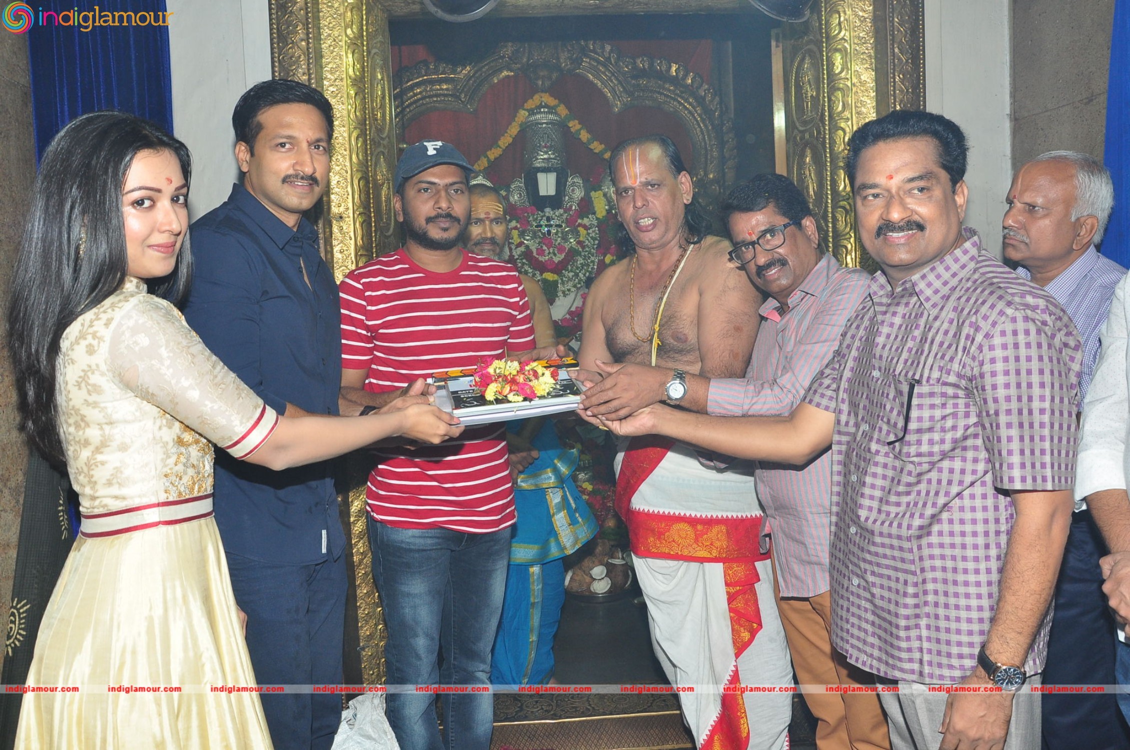 Gopichand and Sampath Nandi Movie Opening Event hd photo