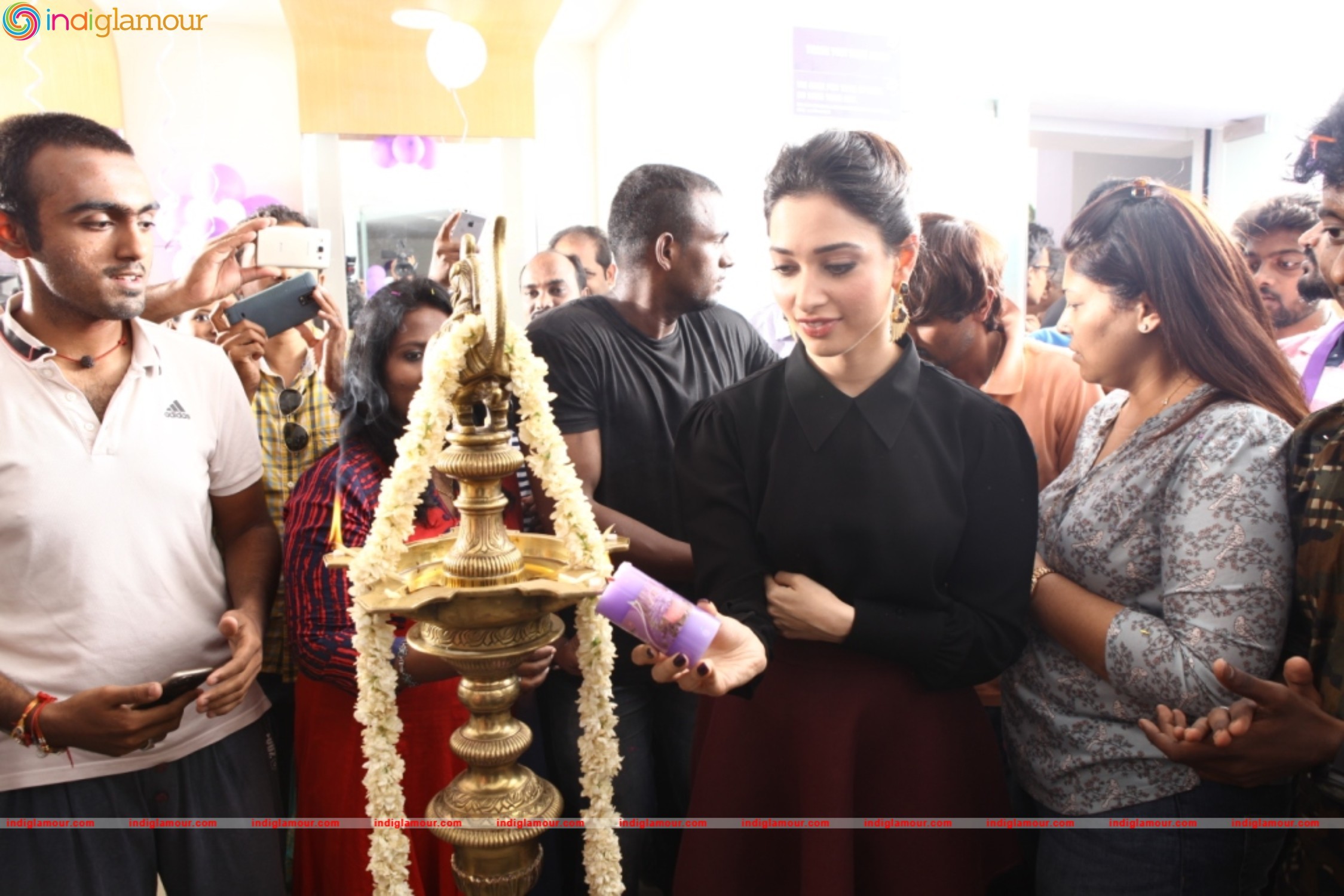 Tamanna Launches Naturals at Home Event hd photo