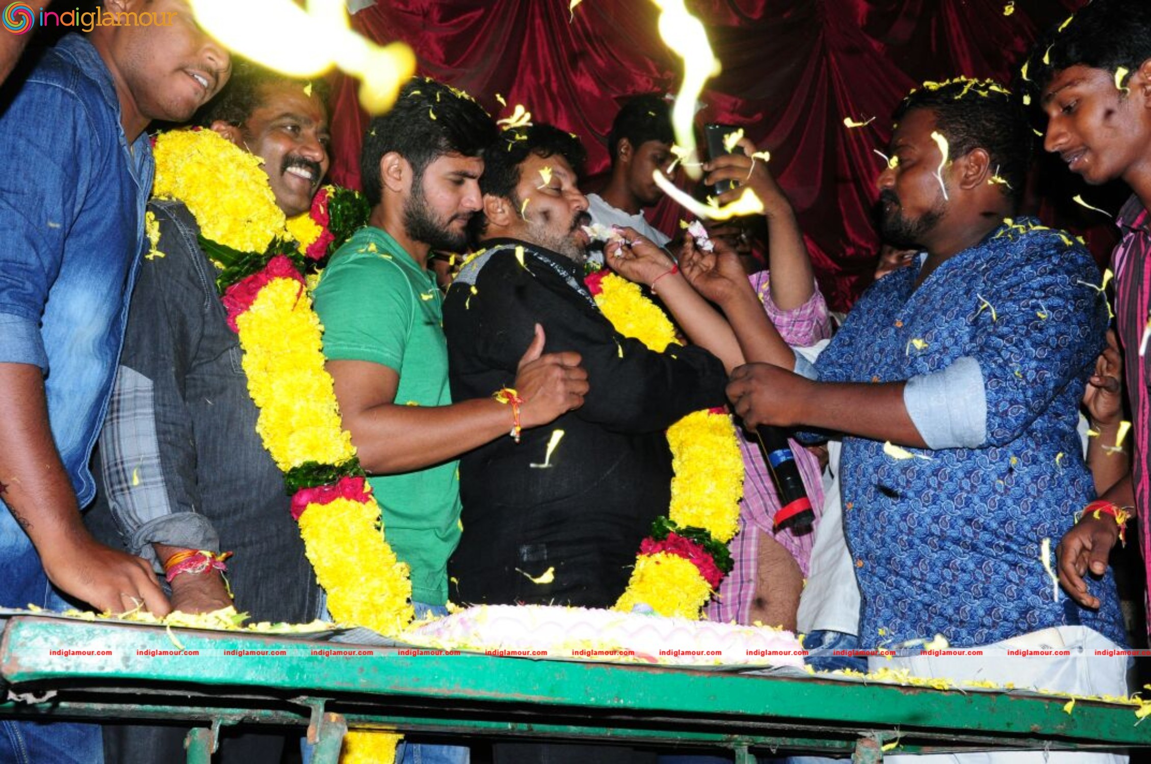 Film Chuttalabbayi Success Tour at Vijayawada Event hd photo