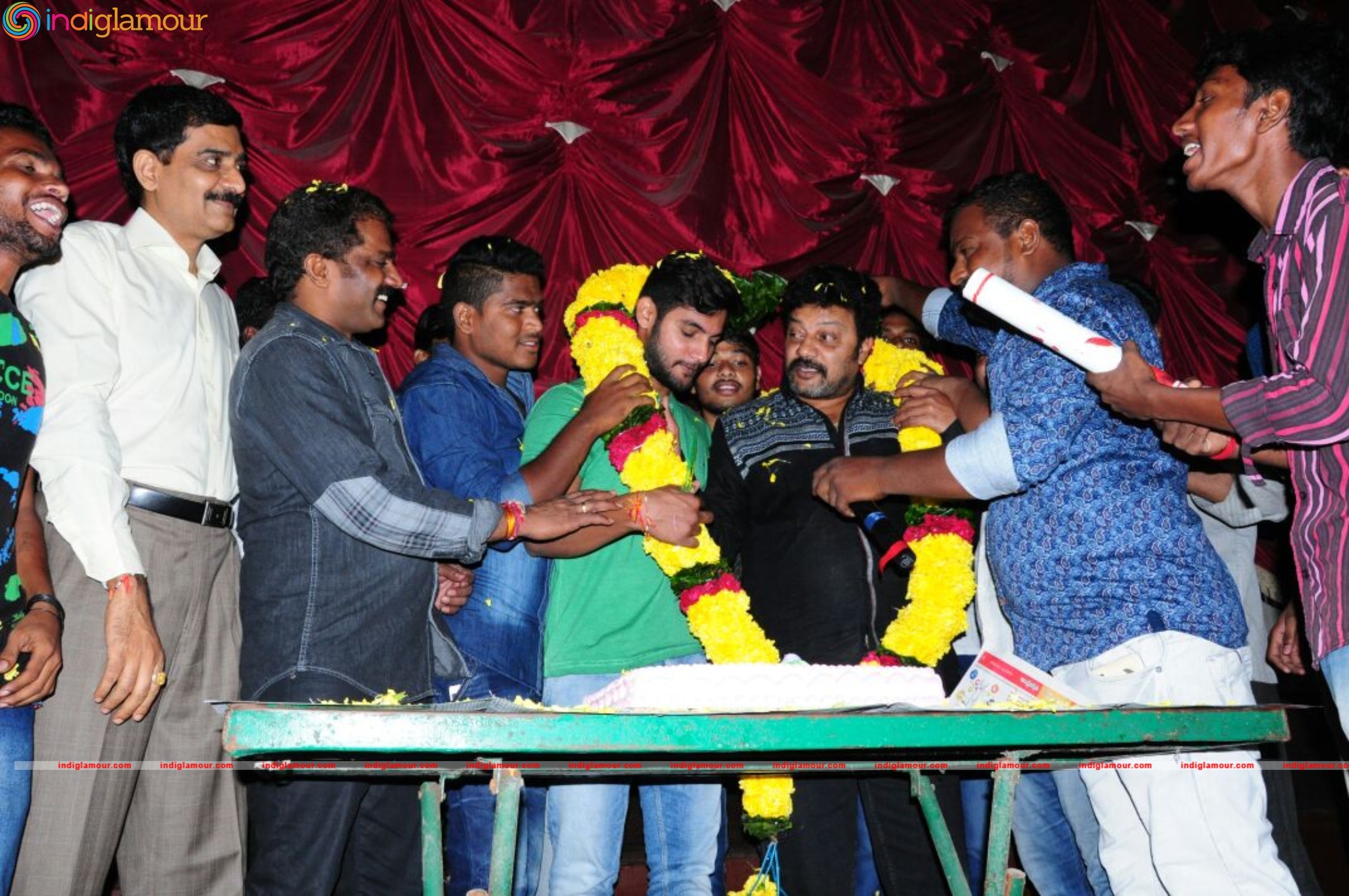 Film Chuttalabbayi Success Tour at Vijayawada Event hd photo